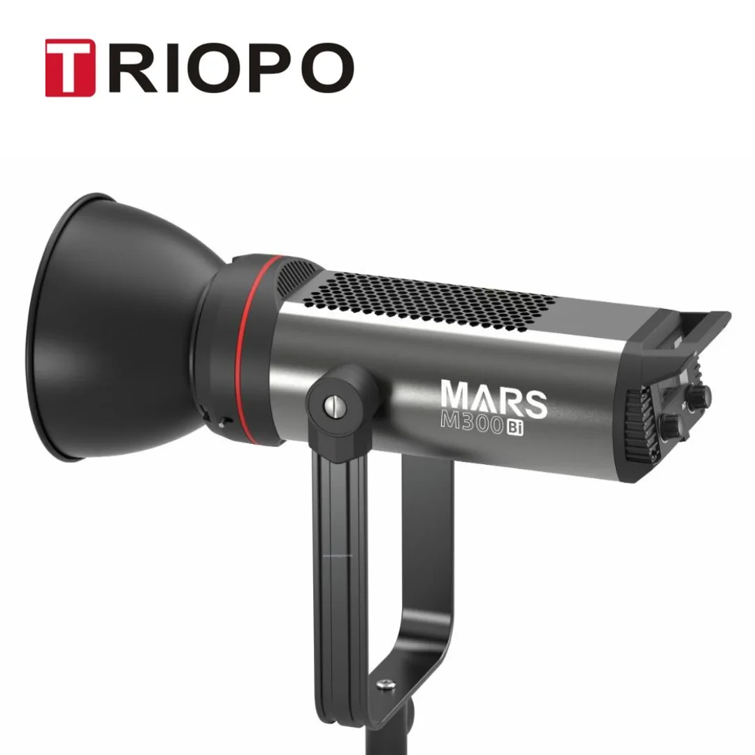 TRIOPO MARS M300 BI-COLOR VIDEO LIGHT - Image 1
