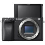 Sony a6400 Mirrorless Camera with 18-135mm f/3.5-5.6 Lens